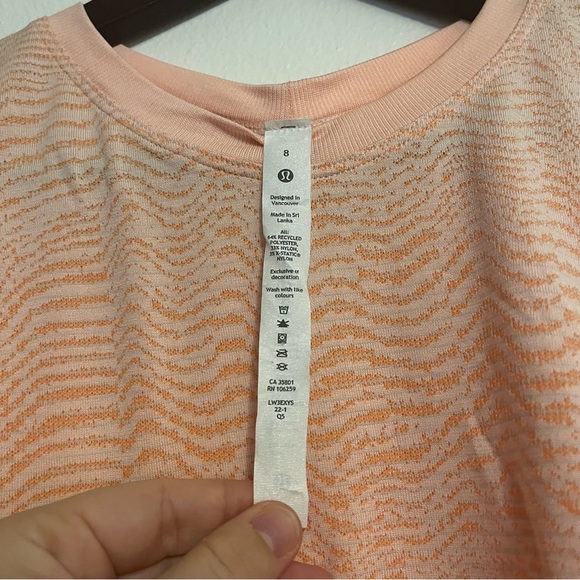 Lululemon Train to Be Short Sleeve Shirt in Ripple Wave White / Highlight Orange - Picture 5 of 9